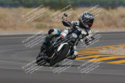 media/Sep-11-2022-SoCal Trackdays (Sun) [[81b7e951af]]/Turn 16 (945am)/